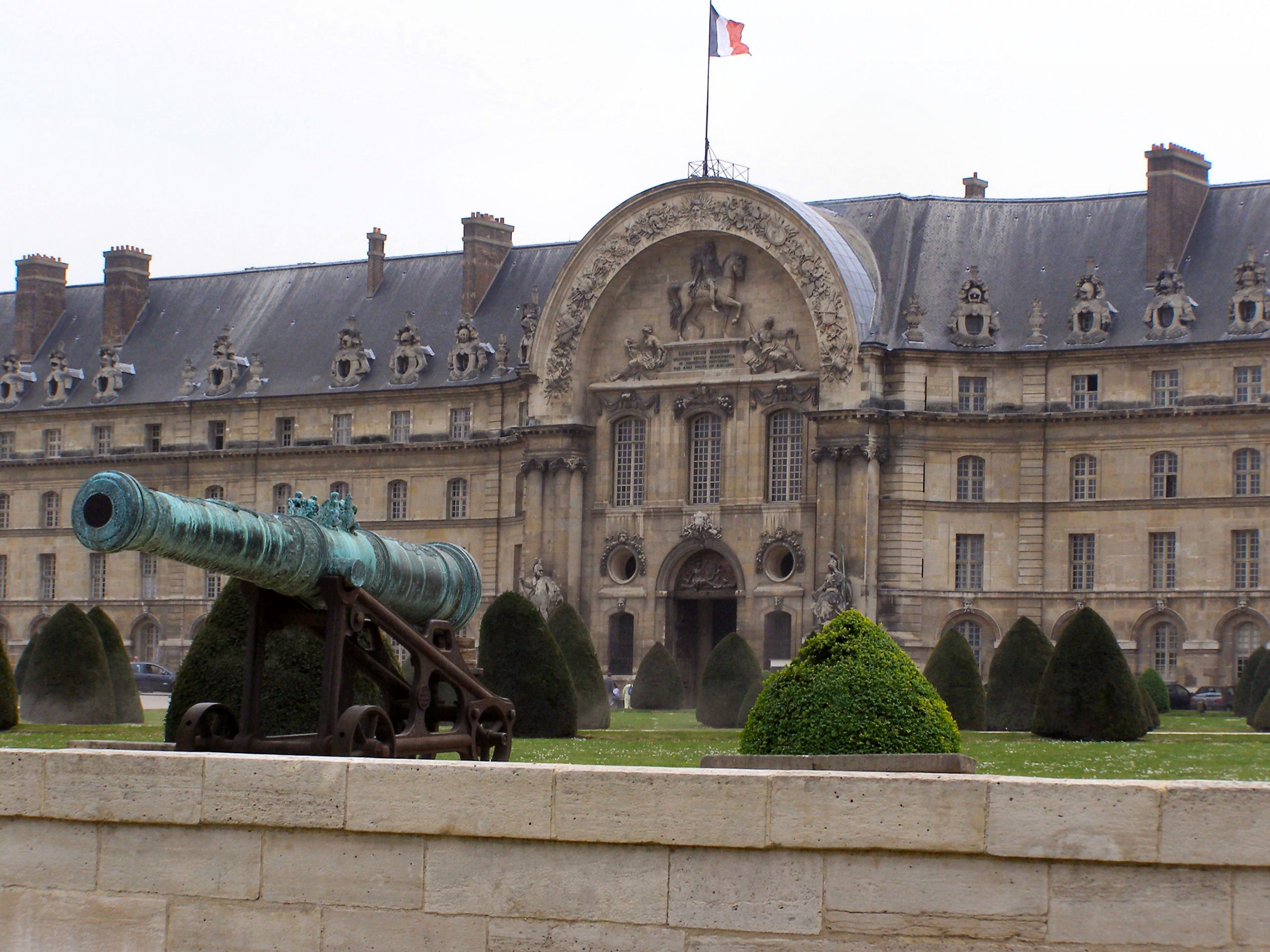 Invalides