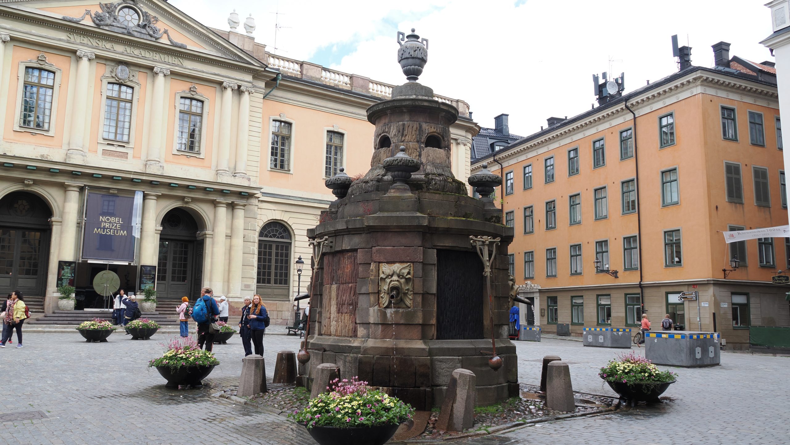 Royal Palace, Old Town, Canal Cruise -2