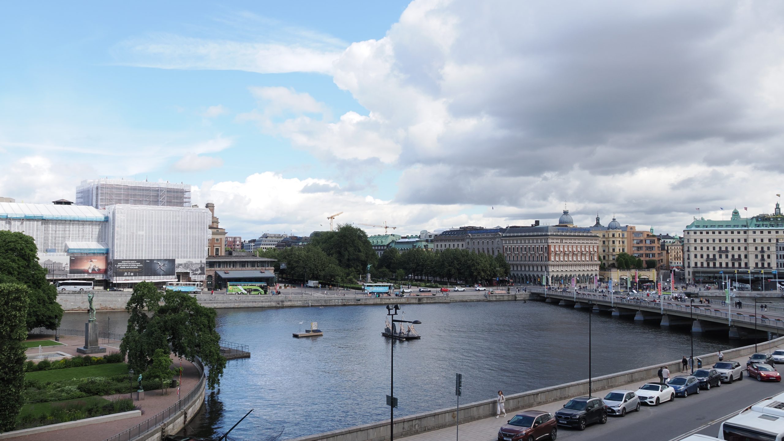 Royal Palace, Old Town, Canal Cruise -3